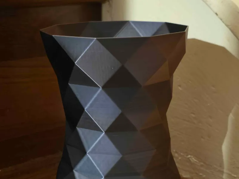 Low Poly Vase