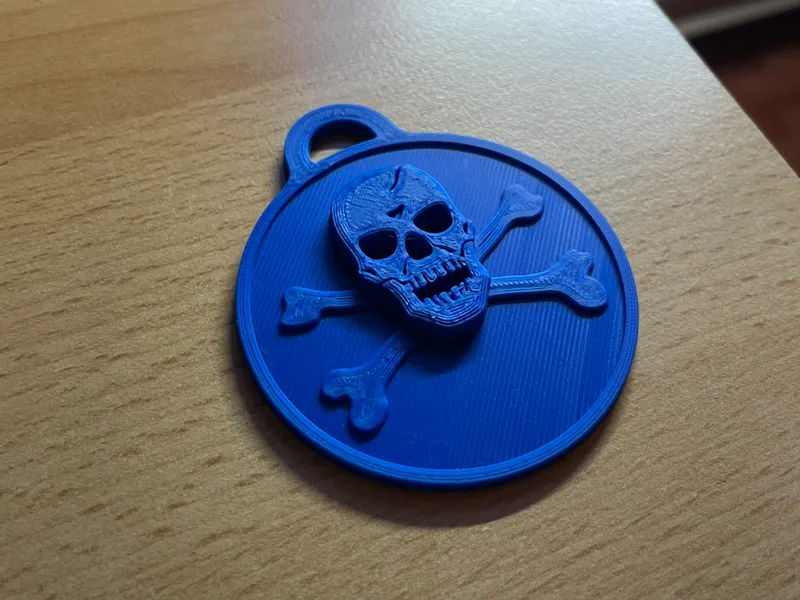 pendant pirate skull bones