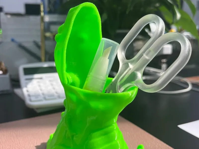 小恐龙笔筒