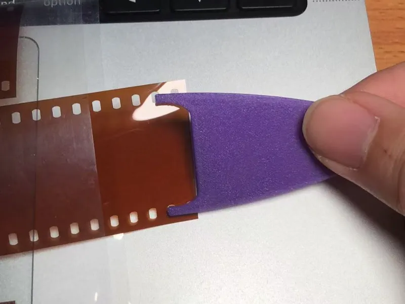 Film extractor