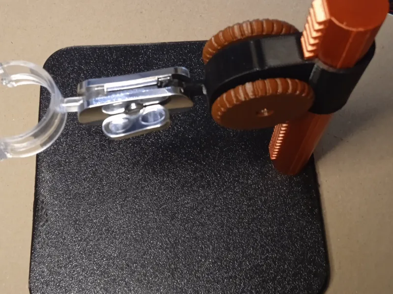 Tripod for a microscope