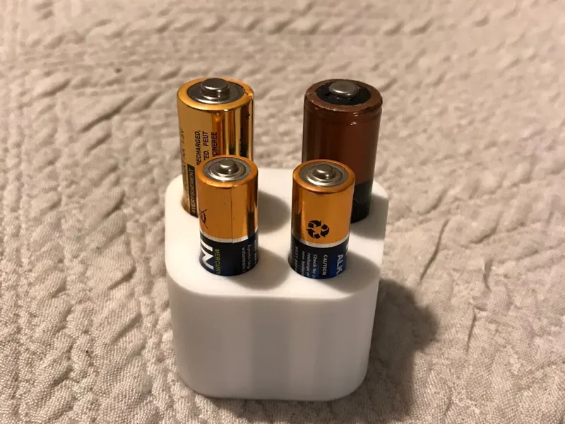 AAA and AA Battery Storage 4 Packs