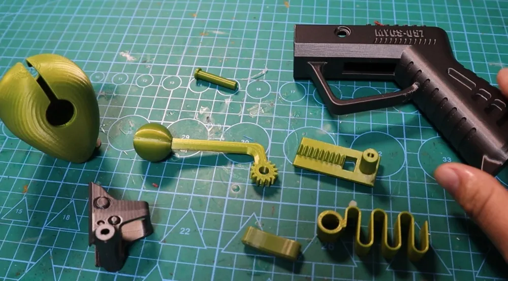 Cyberpunk Merit Wooden Fish Gun Fidget Toy by 蒙野骨手 - MakerWorld