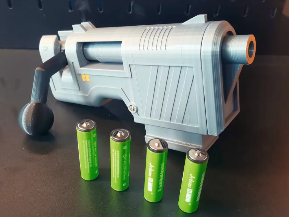 Bolt-Action Shell Ejector 5-Number Battery Storage Box by 蒙野骨手 - MakerWorld