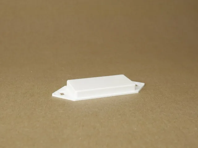 Decora / Leviton Insert (blank/raised)