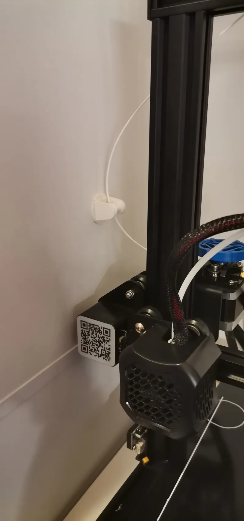 Filament holder / slider