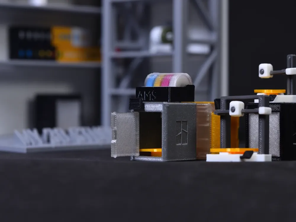 【1/15】我的工作间微缩模型系列：拓竹X1C 3D打印机 来自 腾云驾雾陈先森 - MakerWorld