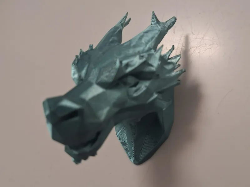 Low poly dragon head