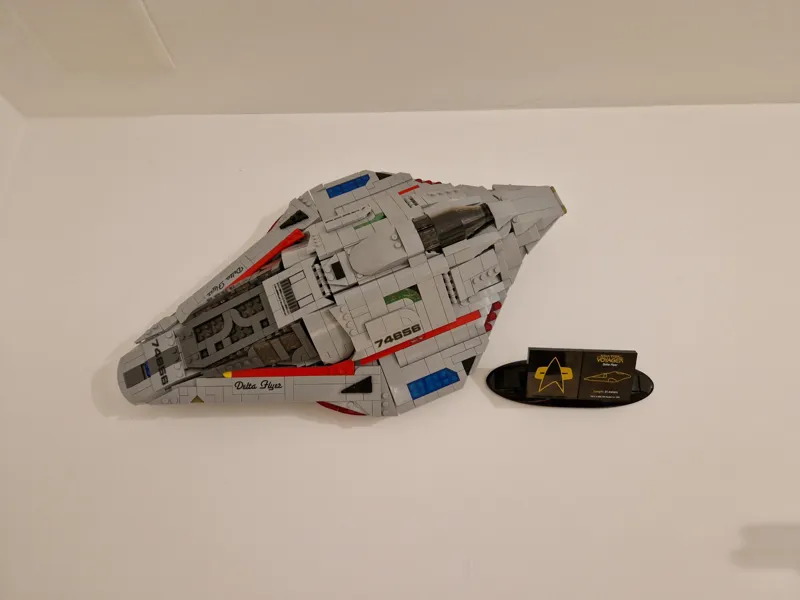 Bluebrixx Star Trek Delta Flyer Wall Mount