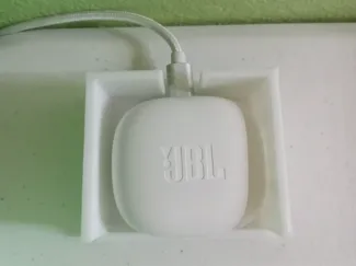 WIRELESS EARBUDS HOLDER,