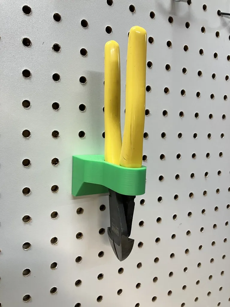 Pegboard Mount System Dewalt 7" Diagonal Pliers