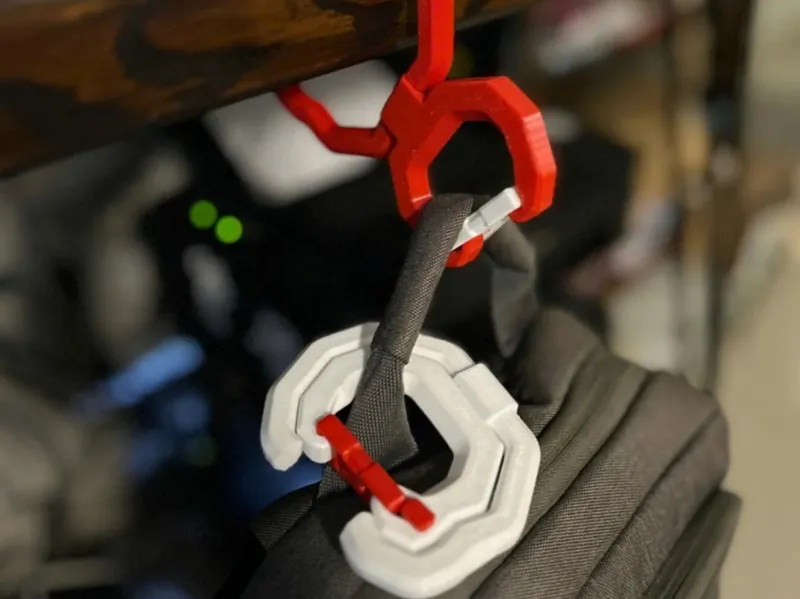 Foldable Carabiner Hanger
