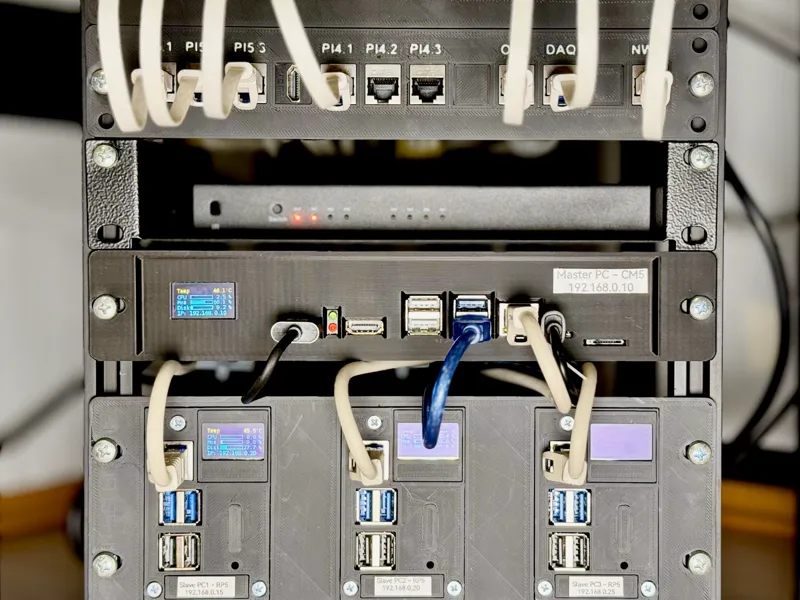 Waveshare CM5 IO module for 10 Inch rack