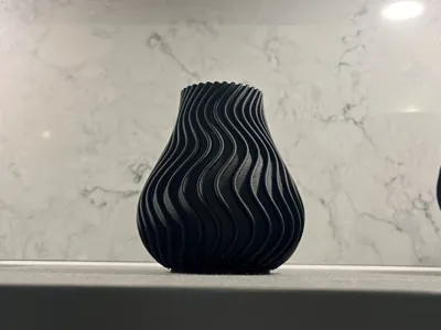Swirly vase