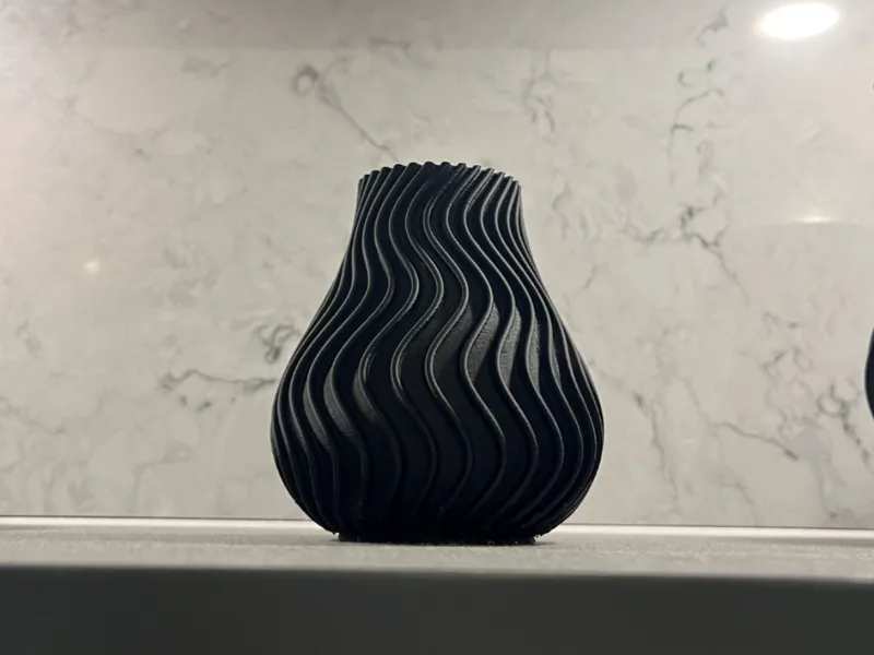 Swirly vase