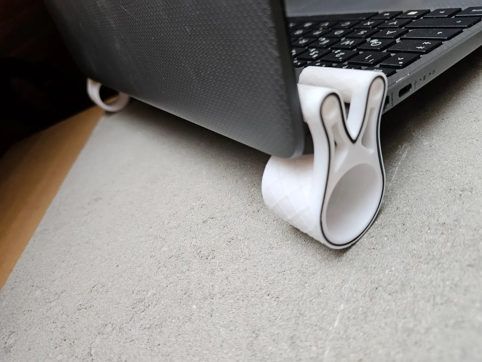 Inlay In Riser Laptop Riser with Design Inlays by Oxaspa MakerWorld: Download Free 3D ...