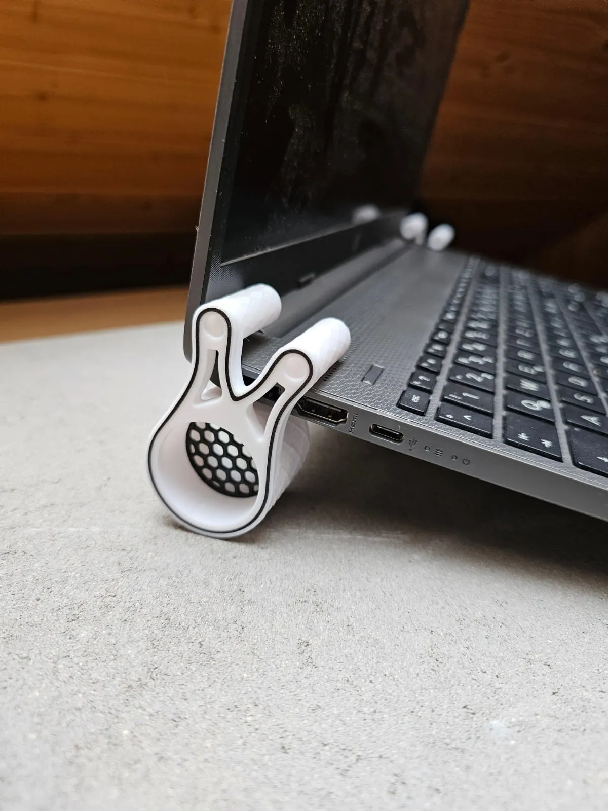 Laptop Riser with Design Inlays - Free 3D Print Model - MakerWorld