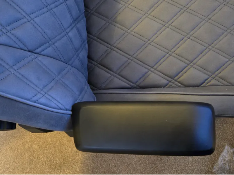 Corsair TC500 Luxe armrest spacer (switched sides)