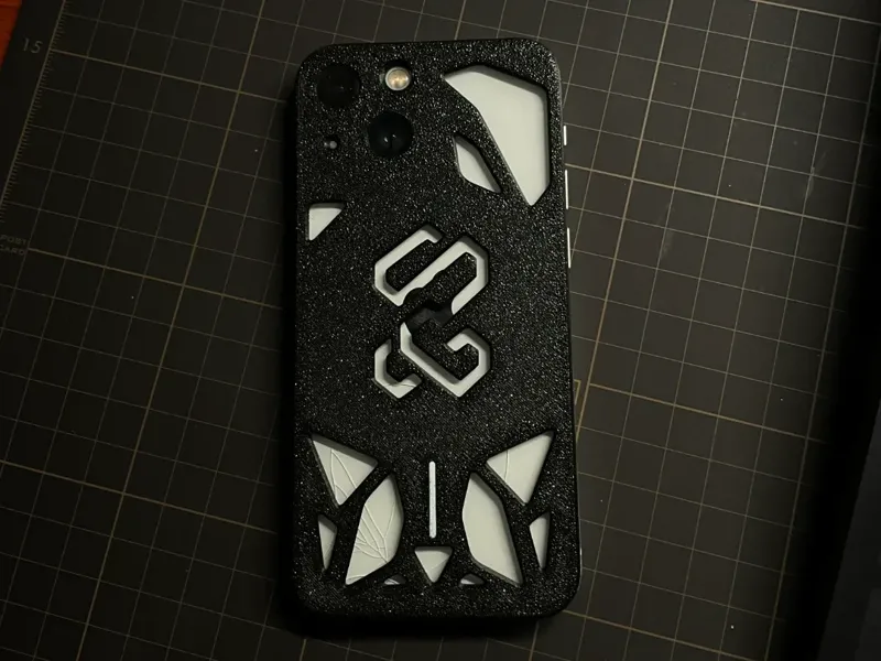 iPhone13mini磁吸背板-镂空版