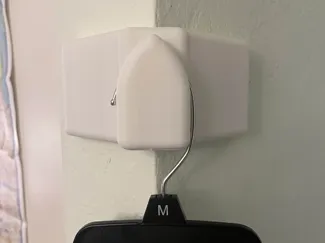 magnetic corner hook (for clothing hanger)