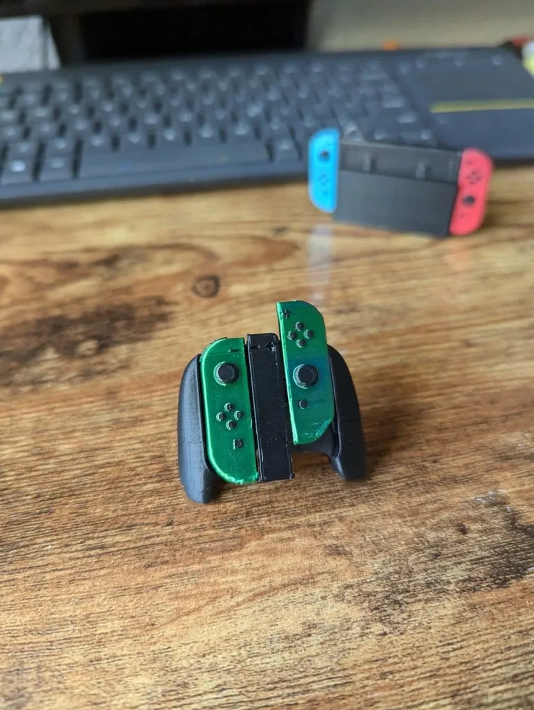 Double Grip for Switchy's Joycons