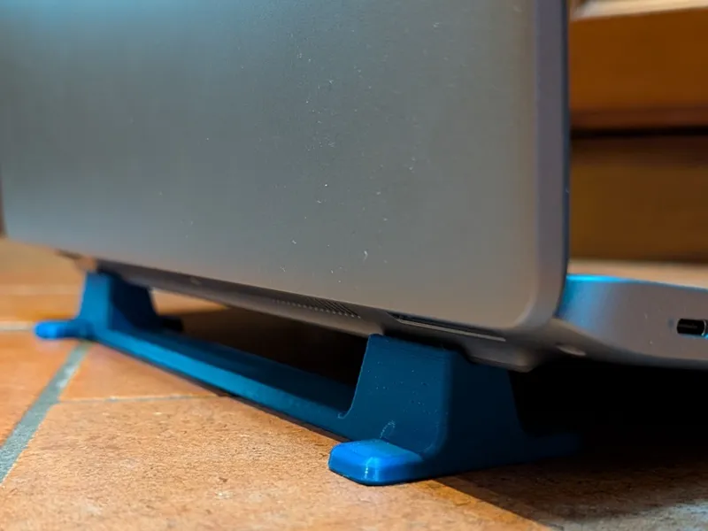 Laptop Stand - Dell Precision 3580