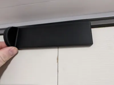 Accordion closet door lock