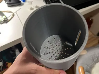 Chopstick holder with ventilation and drainage holes