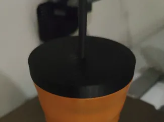 CAP WHIT A STRAW HOLE
