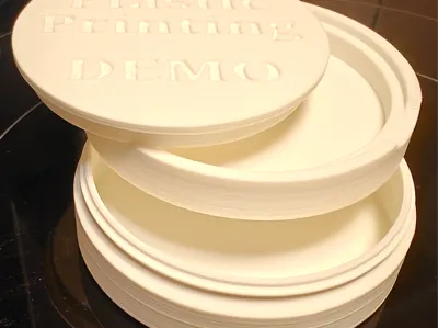 Snusdosa med dubbellock / snuff box and dubble lid