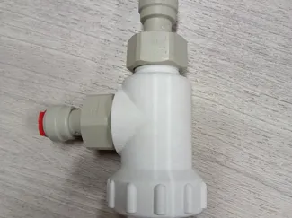 Adapter from PET bottle to 5/8