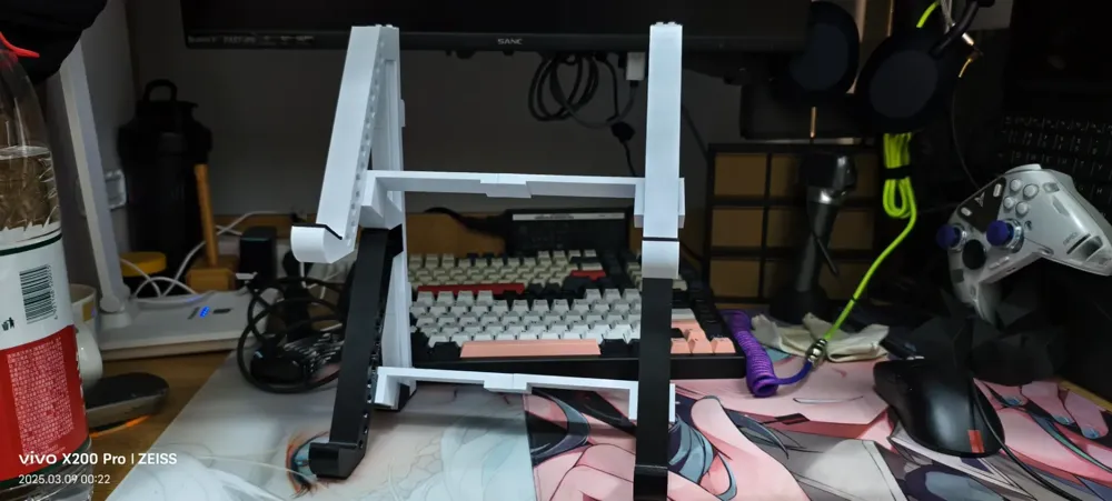 Stackable Computer Keyboards Multi-Layer Keyboard Display Stand (Infinitely Stackable) by yeziyezz ...