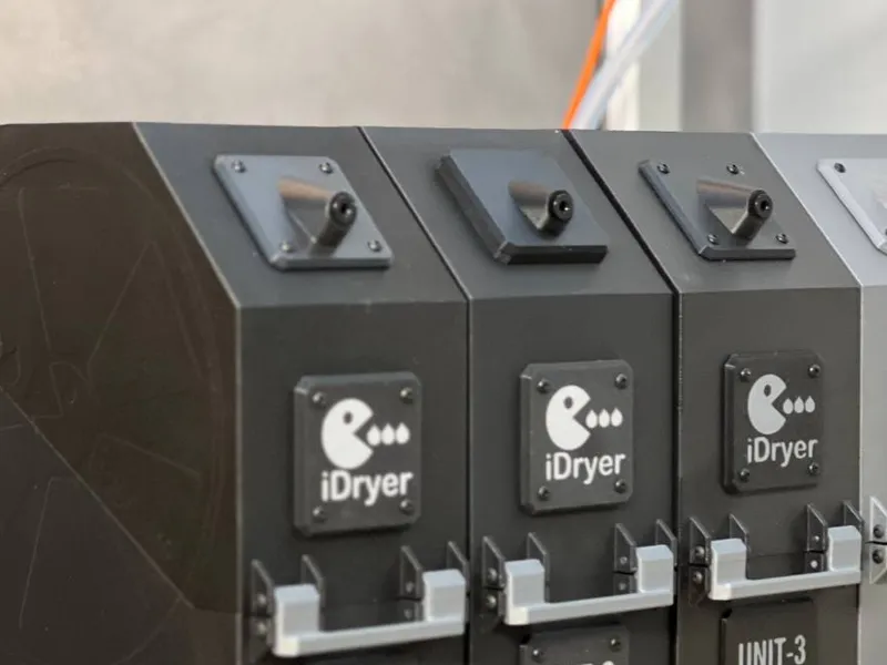 Flip Filament Out Mod for iDryer Unit