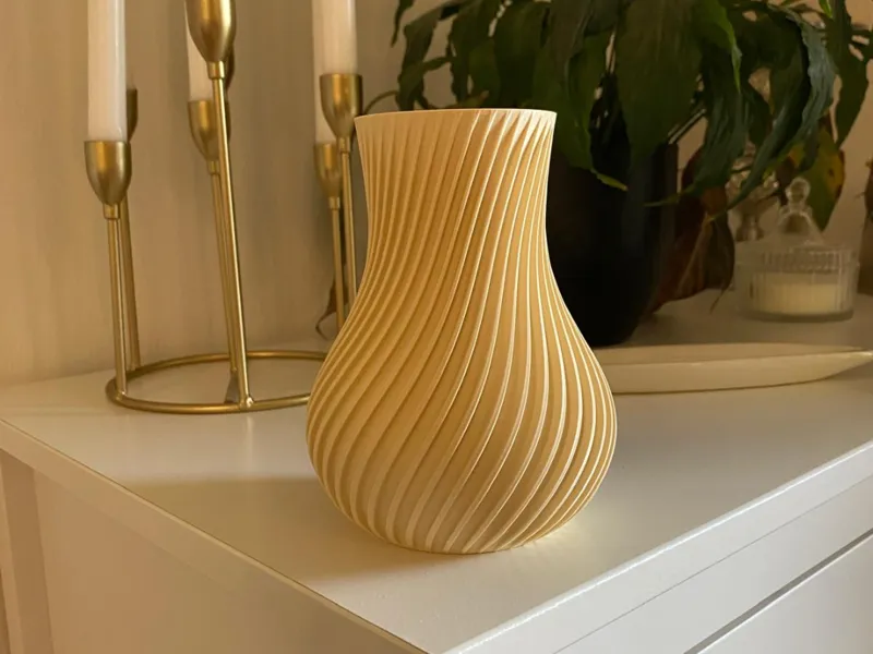 Spiralvase mit optionalem Unterteller