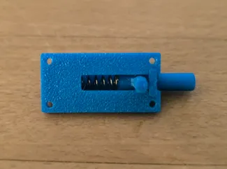 Haubenverriegelung v1