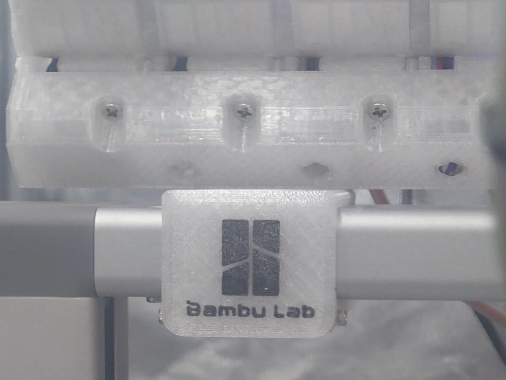 BMCU A1顶置固定夹带logo