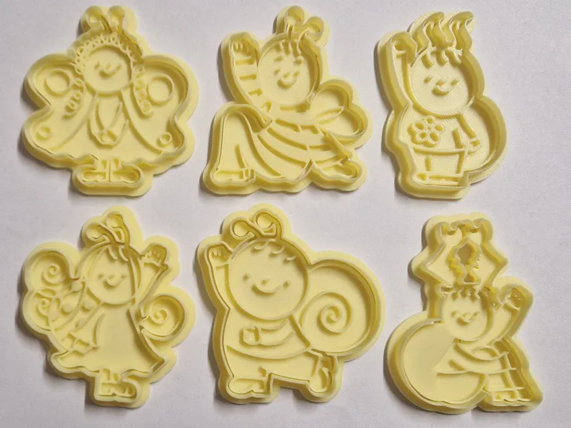Berry and Dolly Cookie Cutter (Bogyó és Babóca)