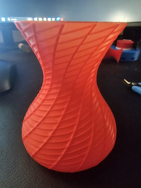 twisted diamond vase (vase mode)
