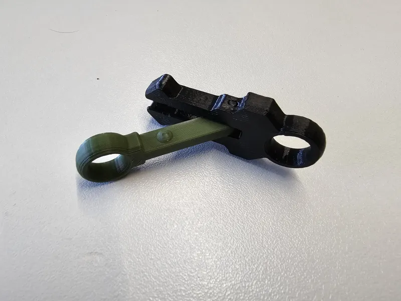 Captured Locking Pin (Medium)_snap
