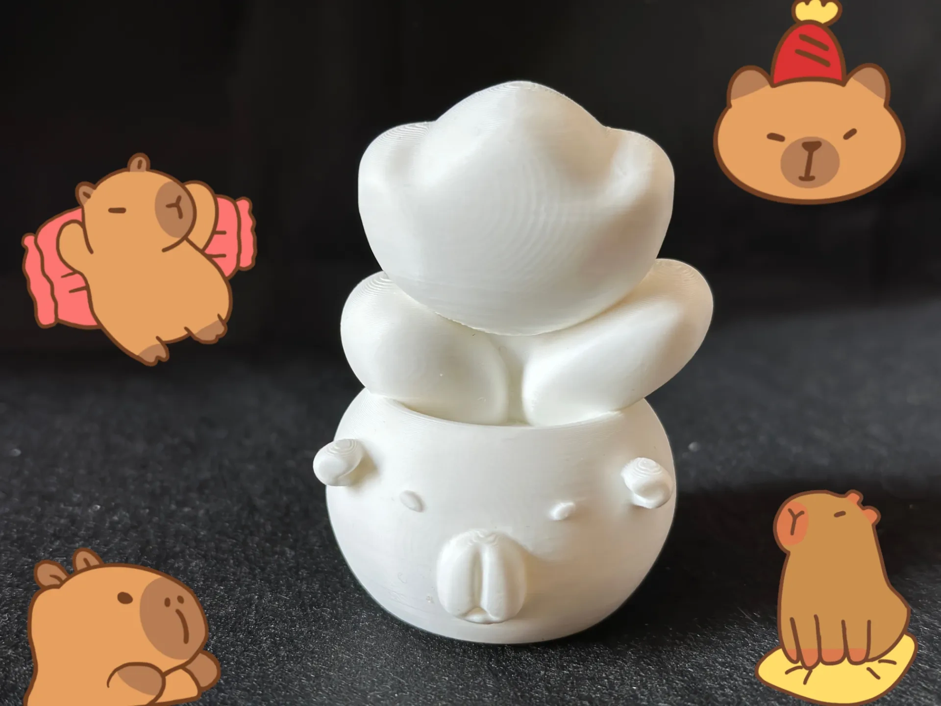 卡皮巴拉郁金香桌面花盆可爱摆件