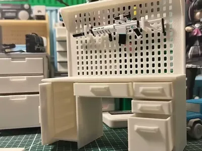 Honeycomb Table 1/18 Scale