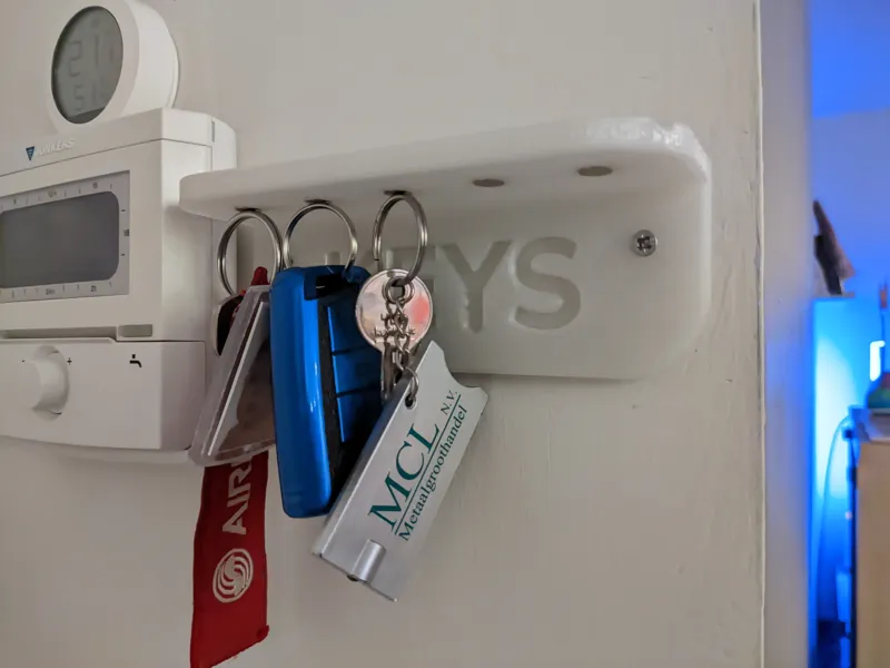 Magnetic key rack
