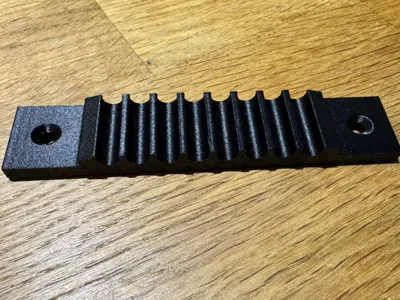 8-way cable holder for 6 sqmm solar cables