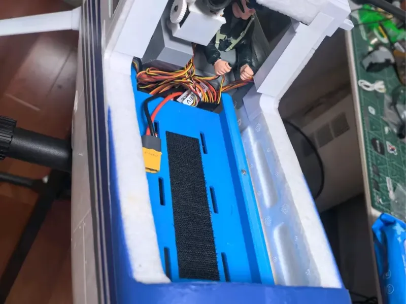 FMS塞斯纳下沉电池板
