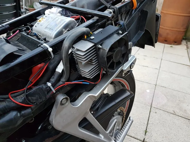 Honda VFR800 regulator rectifier fan holder