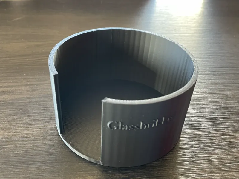 Holder til glassbrikker