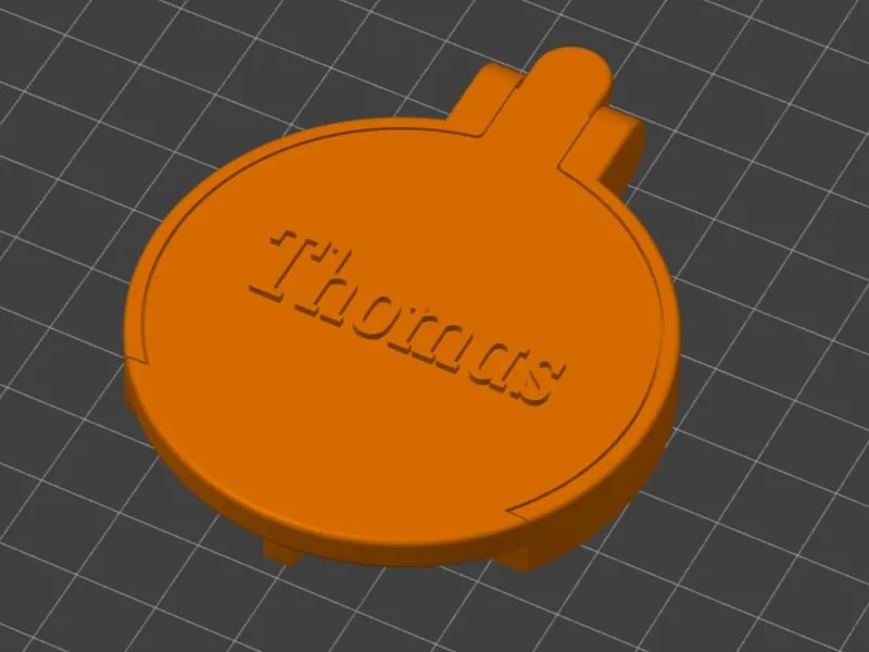 Can lid with name Thomas