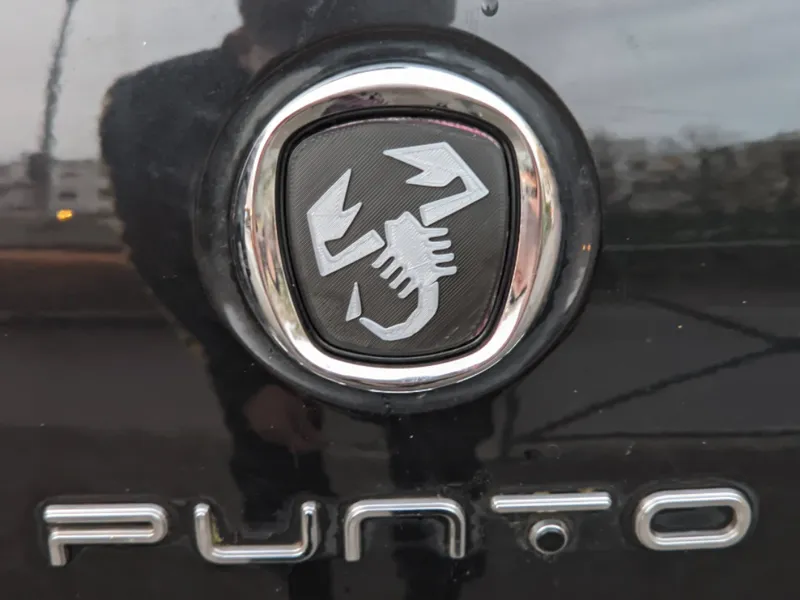Fiat punto evo Abarth emblem