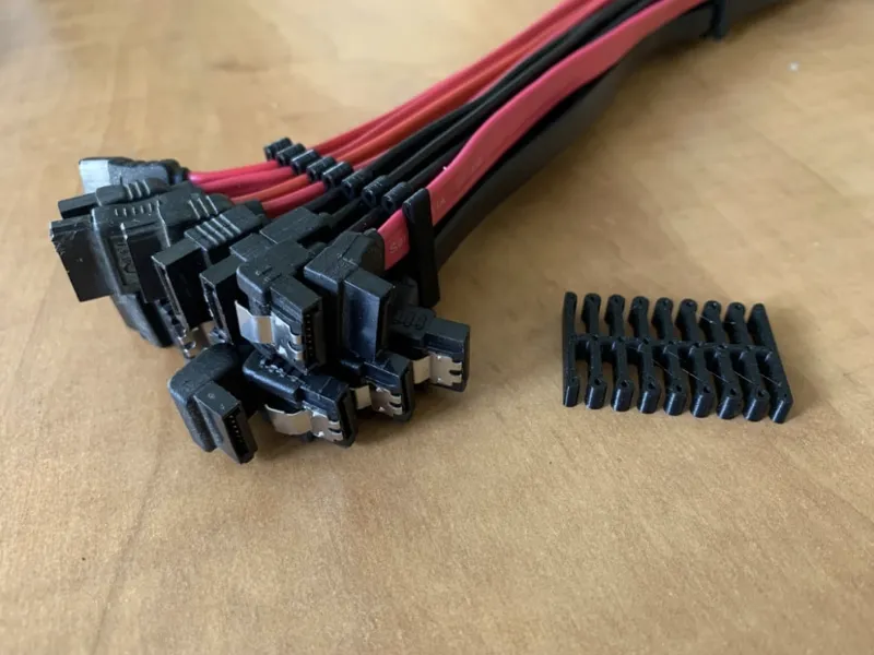 SATA cable organizer