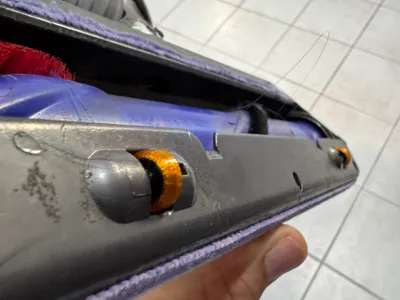 Dyson V7 Wheel replacement